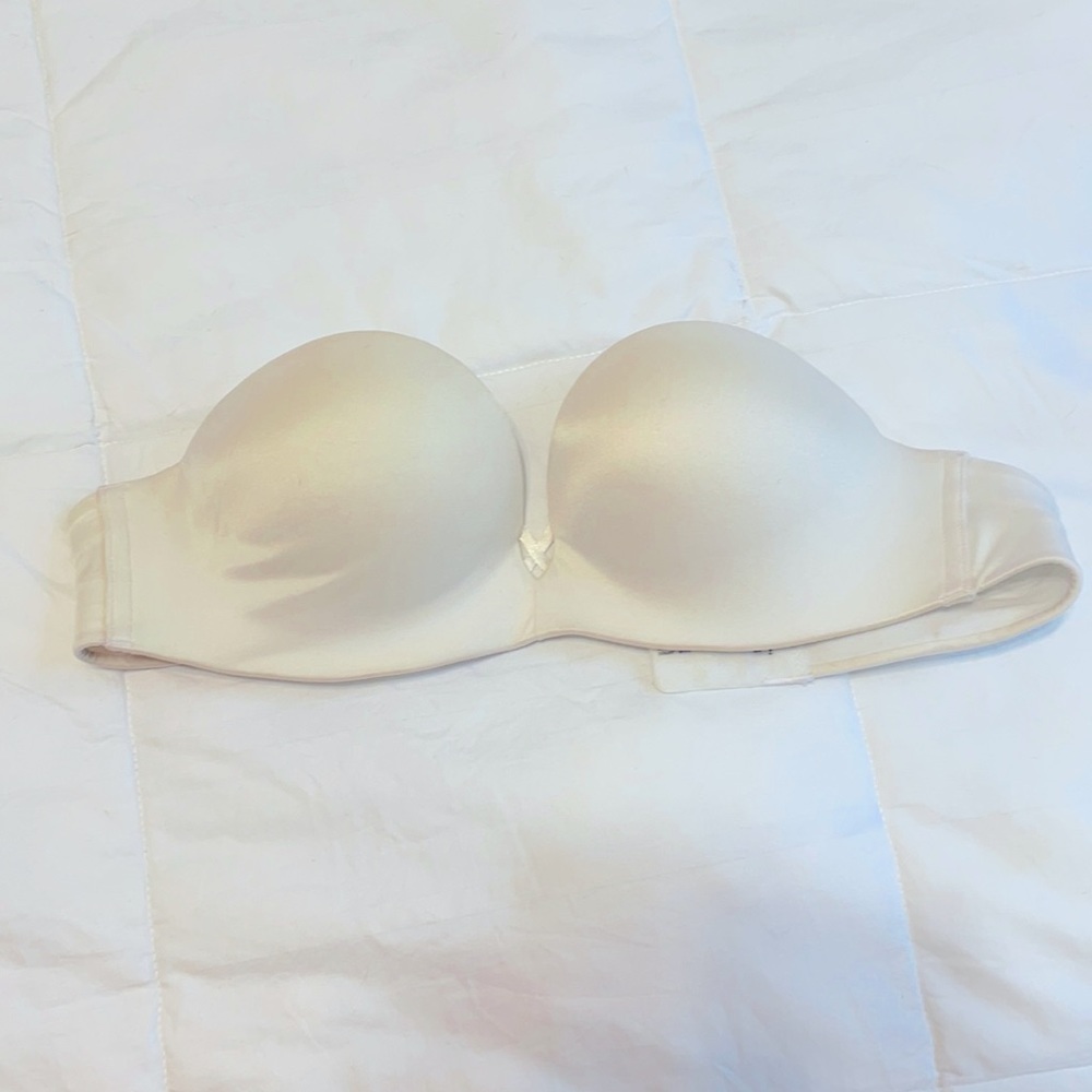 Victoria’s Secret white padded strapless bra
